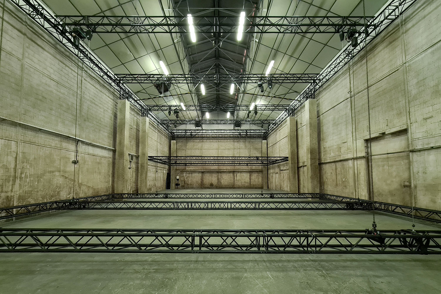 hangar tournage studio machinerie